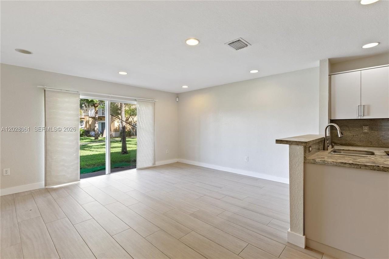3126 Sw 128th Ave #157 - Photo 3 of 25