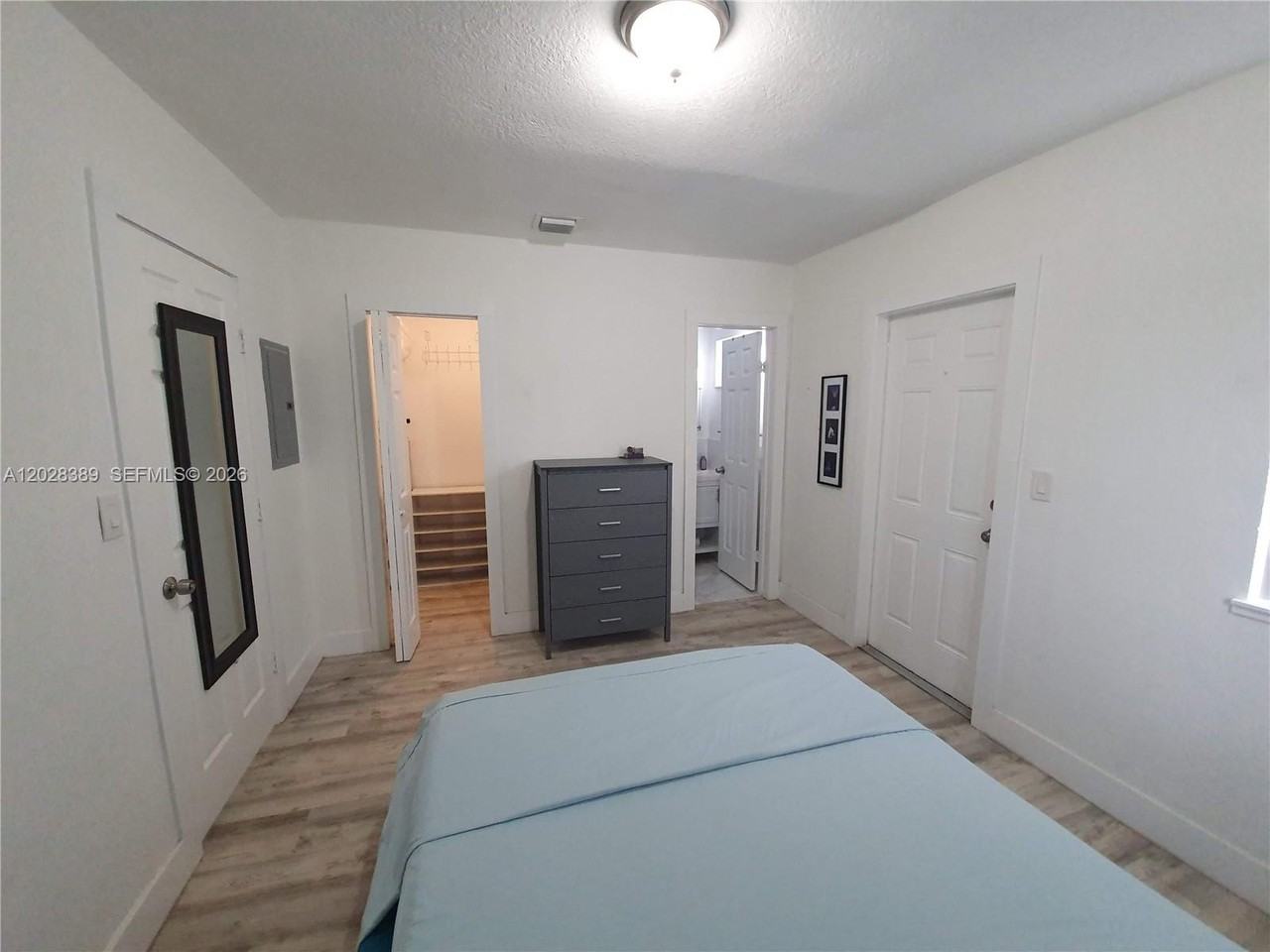 2392 Nw 9th St #2392 - Photo 7 of 11