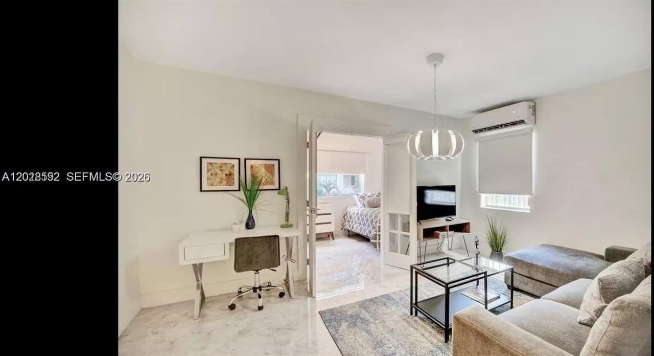 174 Ne 47th St #103 - Photo 4 of 14