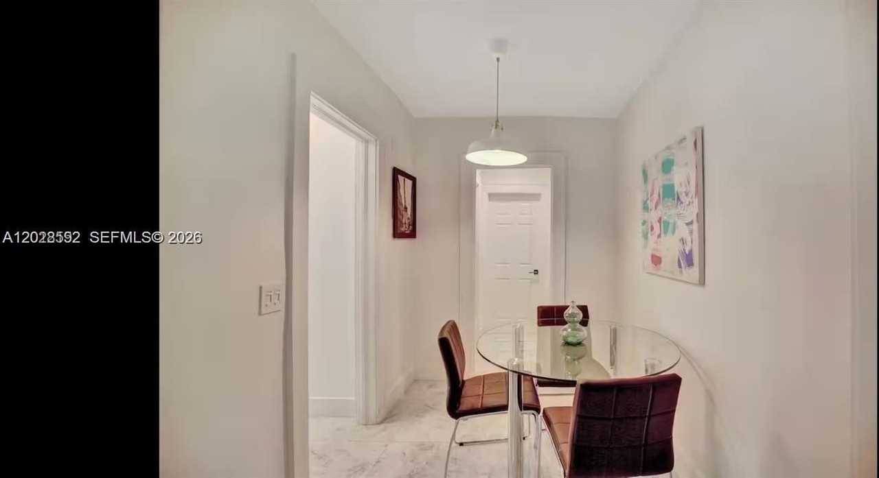 174 Ne 47th St #103 - Photo 5 of 14