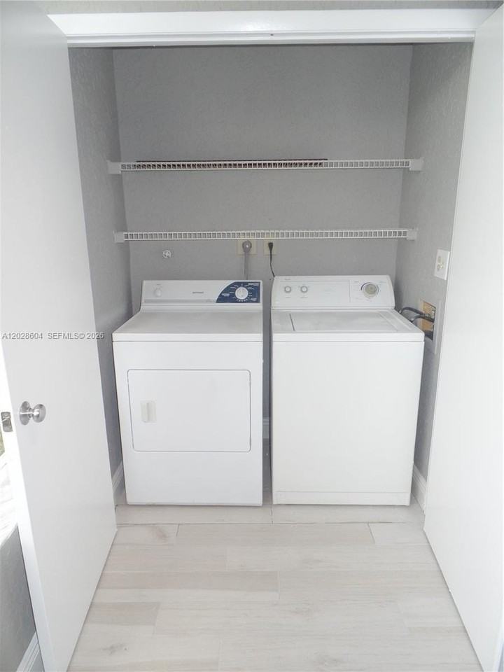 2851 N Oakland Forest Dr #111 - Photo 2 of 50