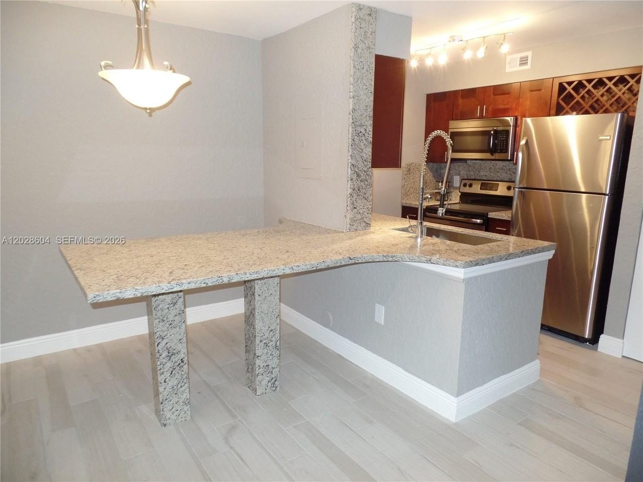 2851 N Oakland Forest Dr #111 - Photo 6 of 50
