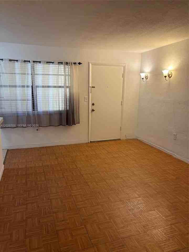 6780 Sw 44th St #15 - Photo 5 of 7