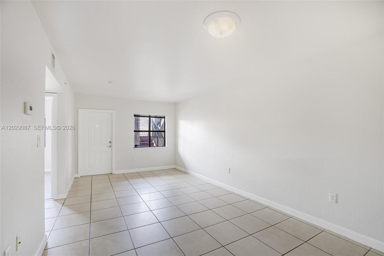 22551 Sw 88th Pl #203-1 - Photo 6 of 27