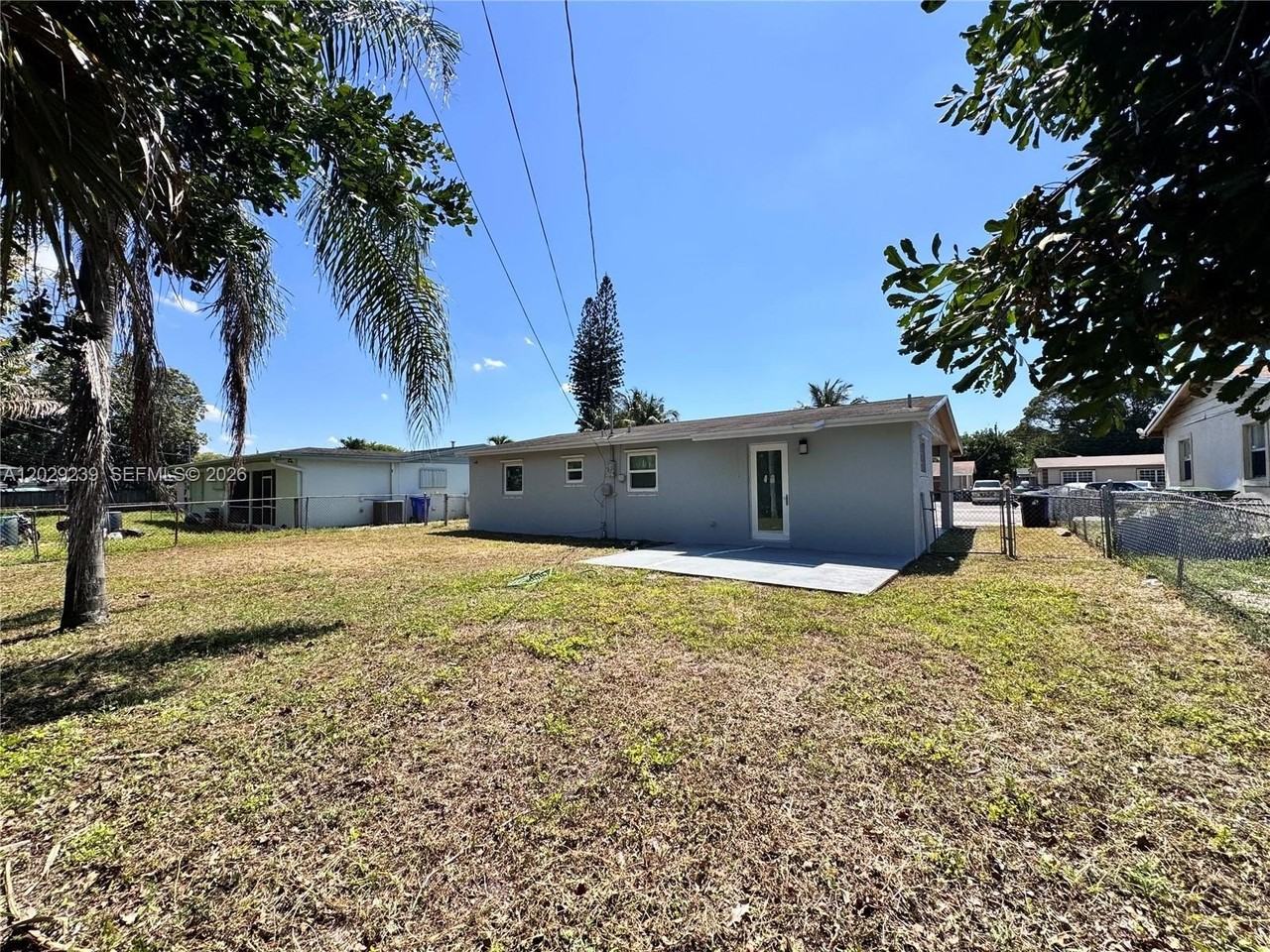 2040 Nw 29th Ter #2040 - Photo 5 of 5