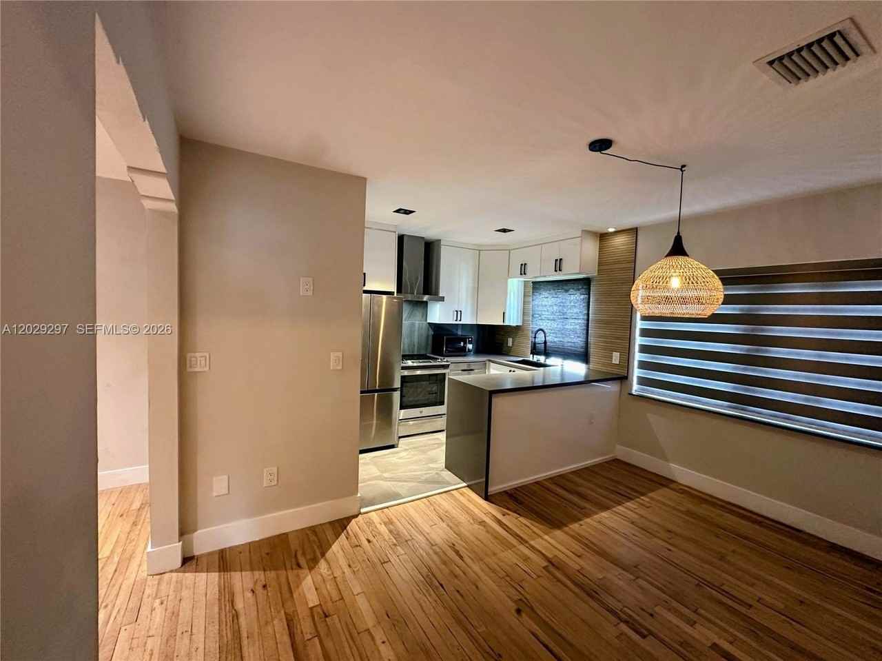 657 Ne 92nd St #4E - Photo 3 of 29