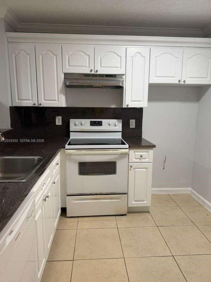 1150 Nw 80th Ave #104 - Photo 3 of 12