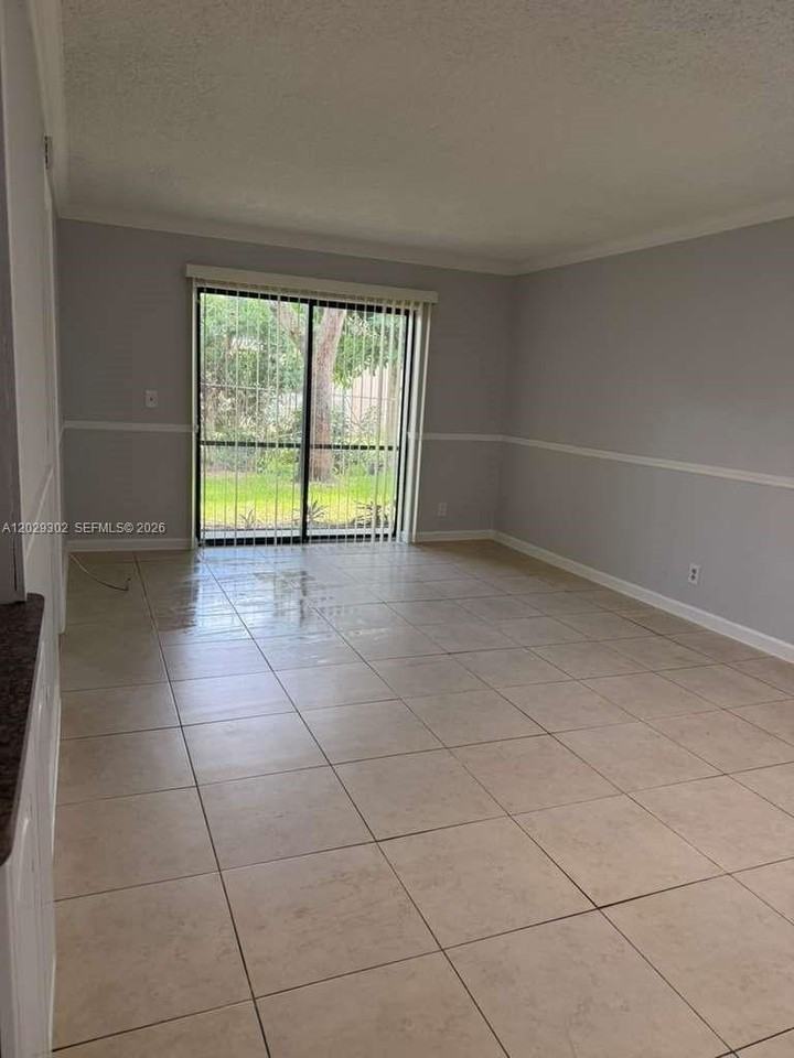 1150 Nw 80th Ave #104 - Photo 5 of 12