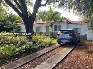 242 Nw 93rd St - Photo 2 of 15