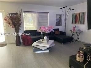 242 Nw 93rd St - Photo 4 of 15