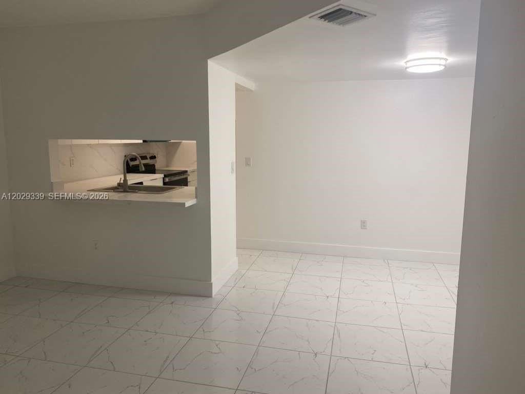 15346 Sunset Dr #22-11 - Photo 4 of 15