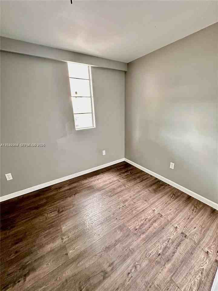 6326 Nw 4th Ave #4 - Photo 7 of 8