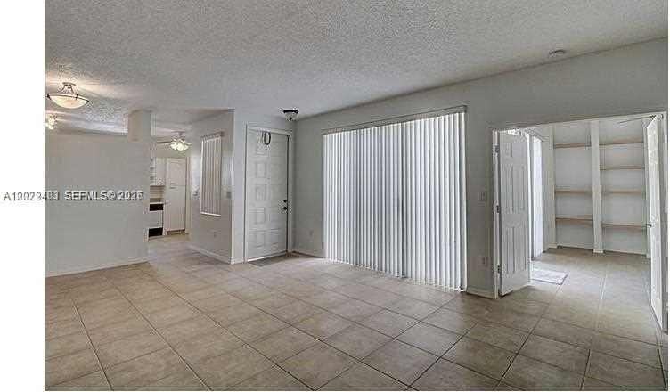 960 Corkwood St - Photo 2 of 15