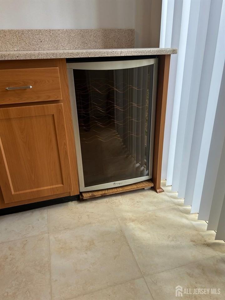 28 Renaissance Ln - Photo 4 of 12