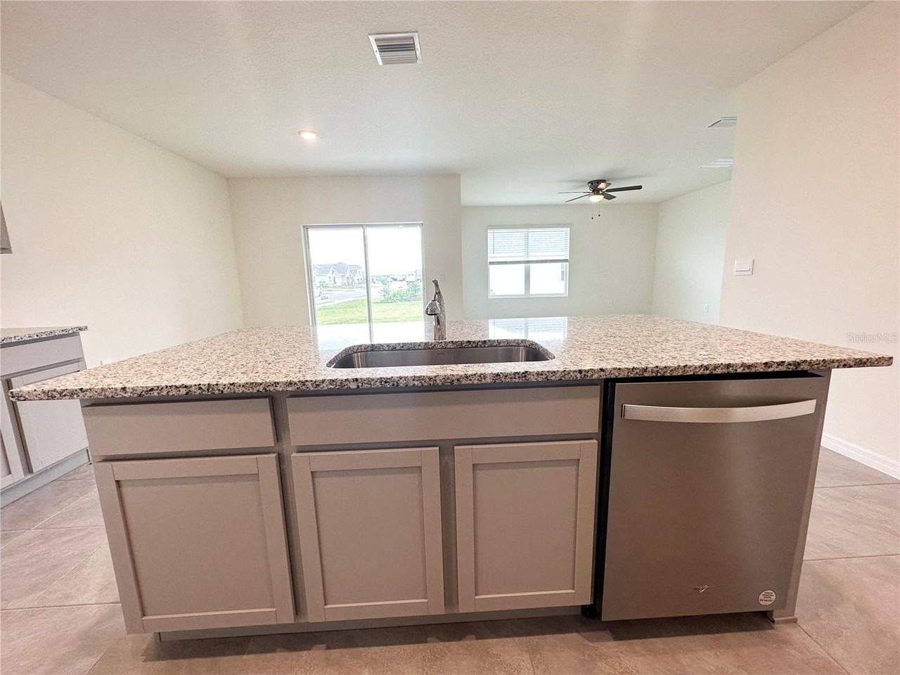 5105 Vecchio Ct - Photo 5 of 34