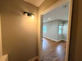 featured image of 1008 Broadway St