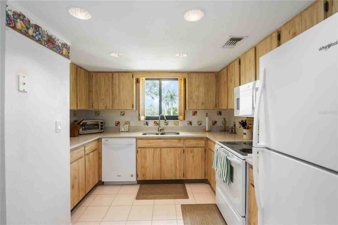 5050 Marianne Key Rd #1B - Photo 6 of 46