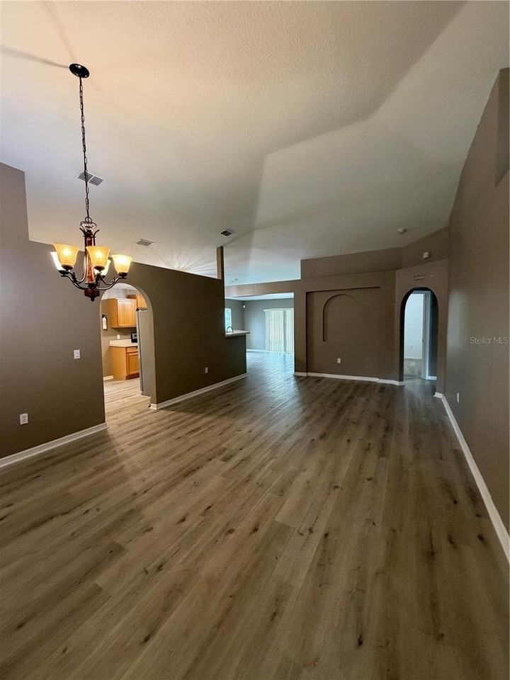 5539 Sycamore Canyon Dr - Photo 7 of 39