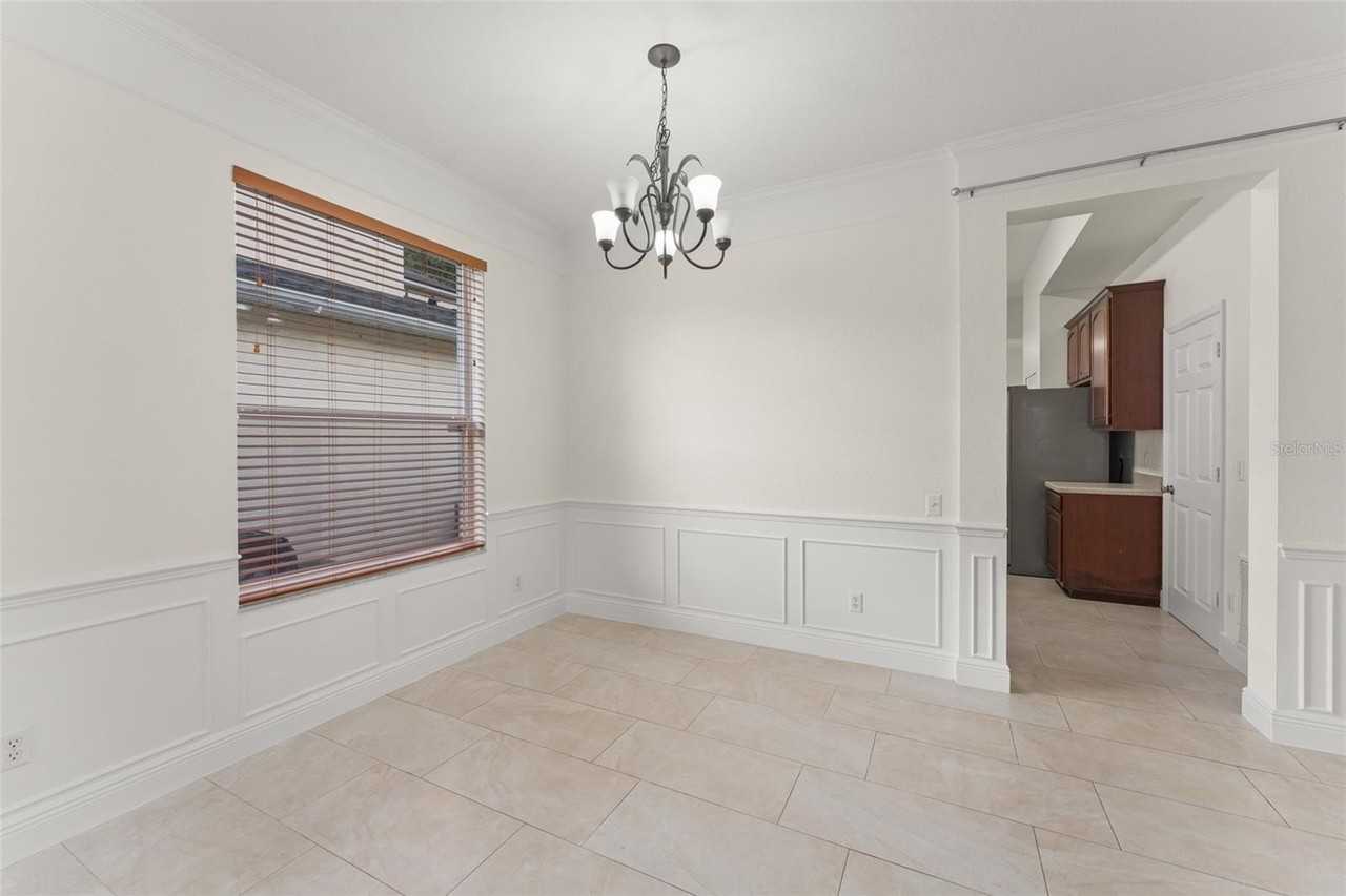 8838 Abbotsbury Dr - Photo 5 of 30