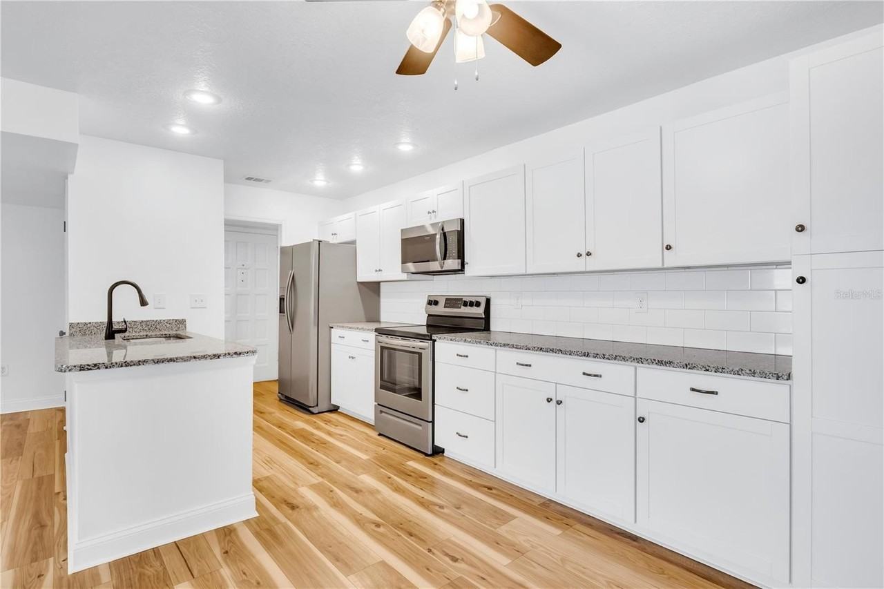 1177 Paseo Del Mar #C - Photo 6 of 27