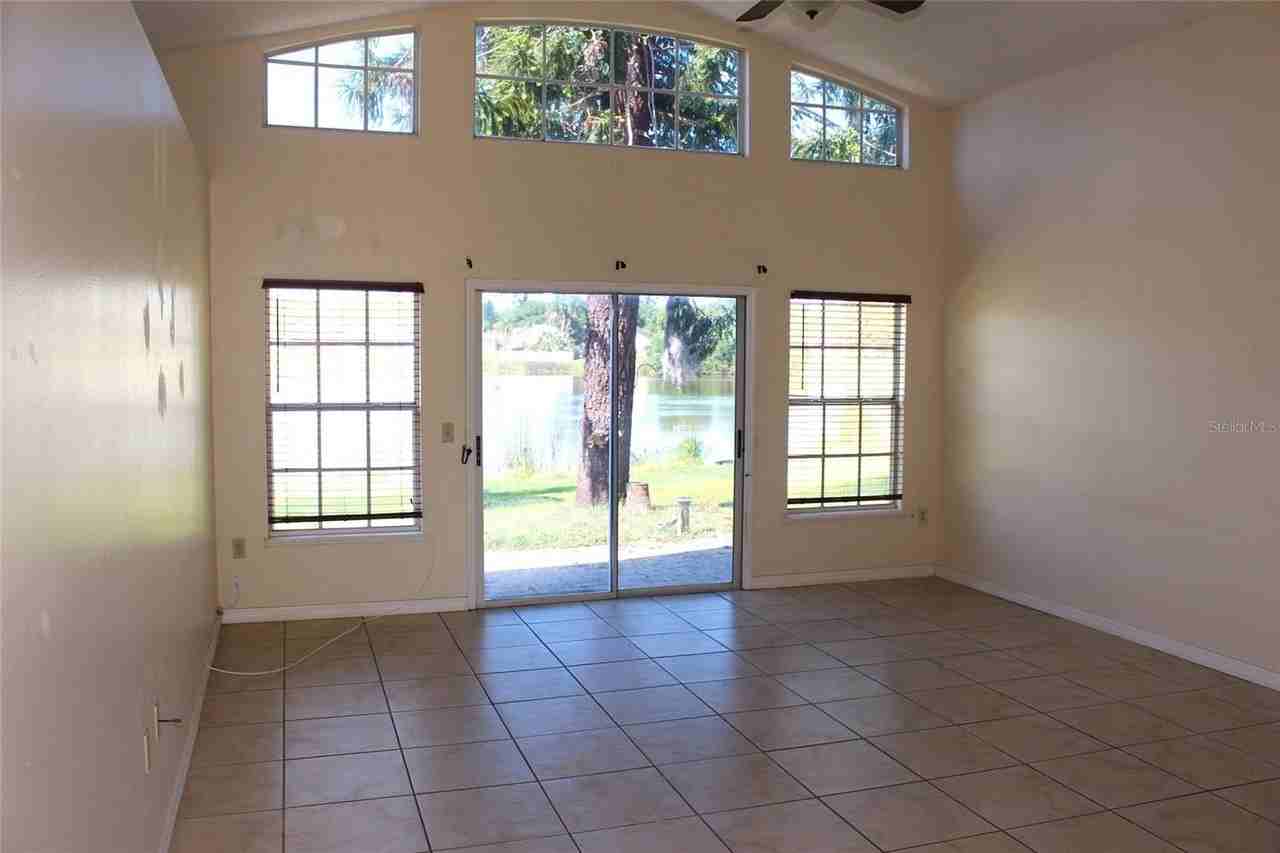 3036 Dellcrest Pl - Photo 5 of 18