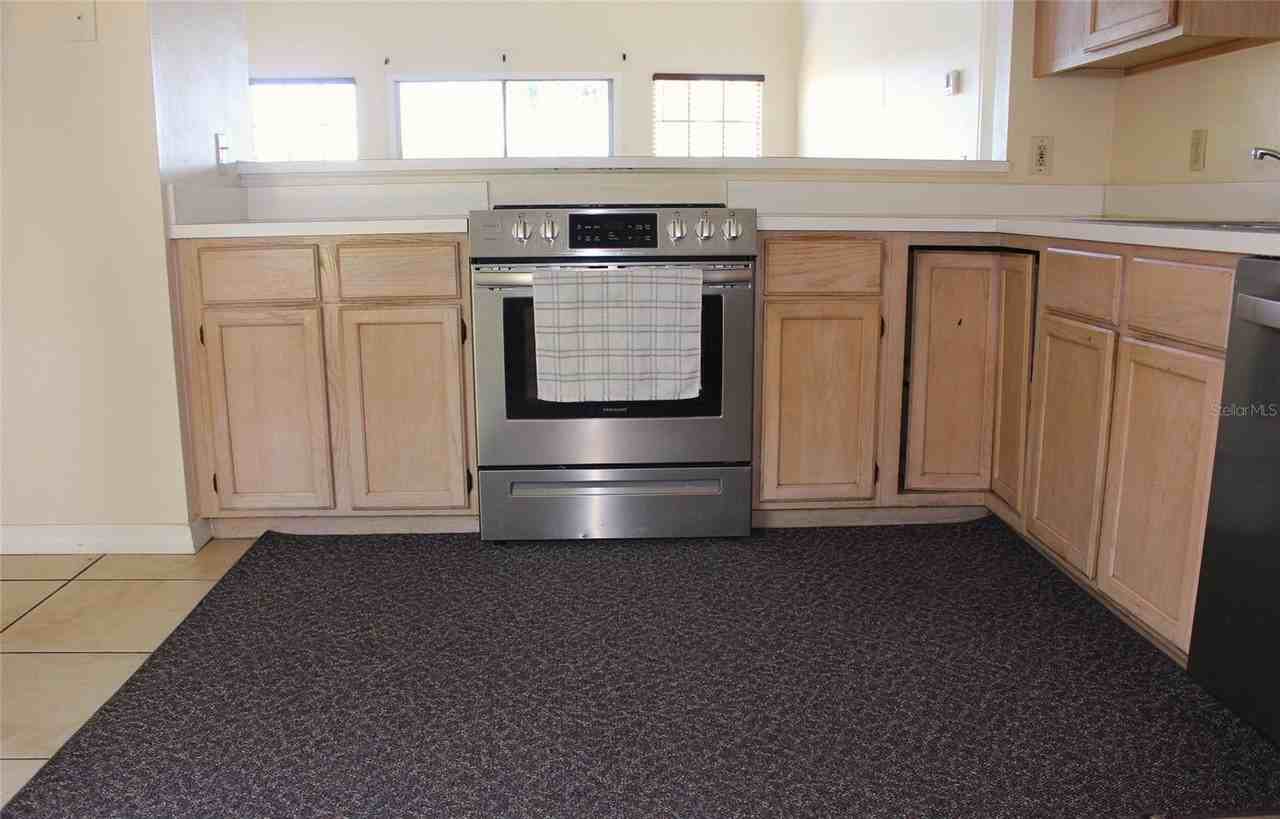 3036 Dellcrest Pl - Photo 7 of 18