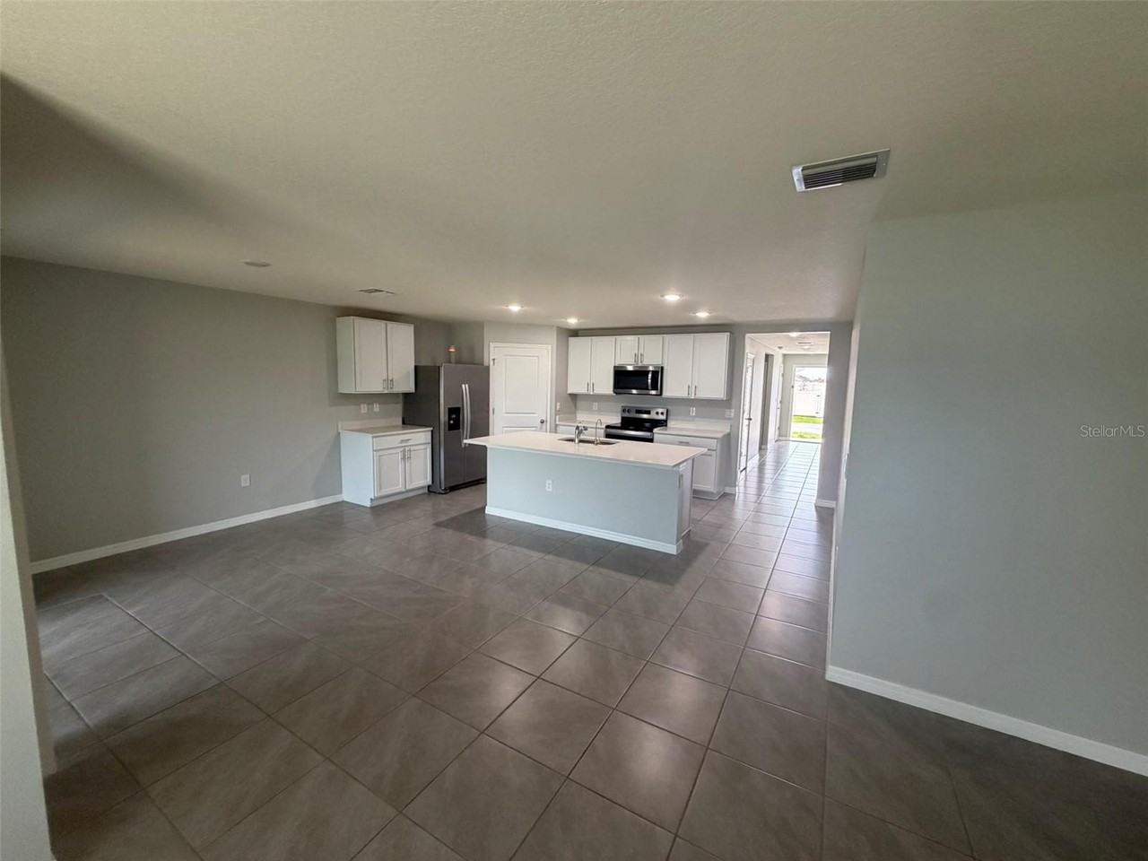 4703 Sw 85th Pl - Photo 6 of 29