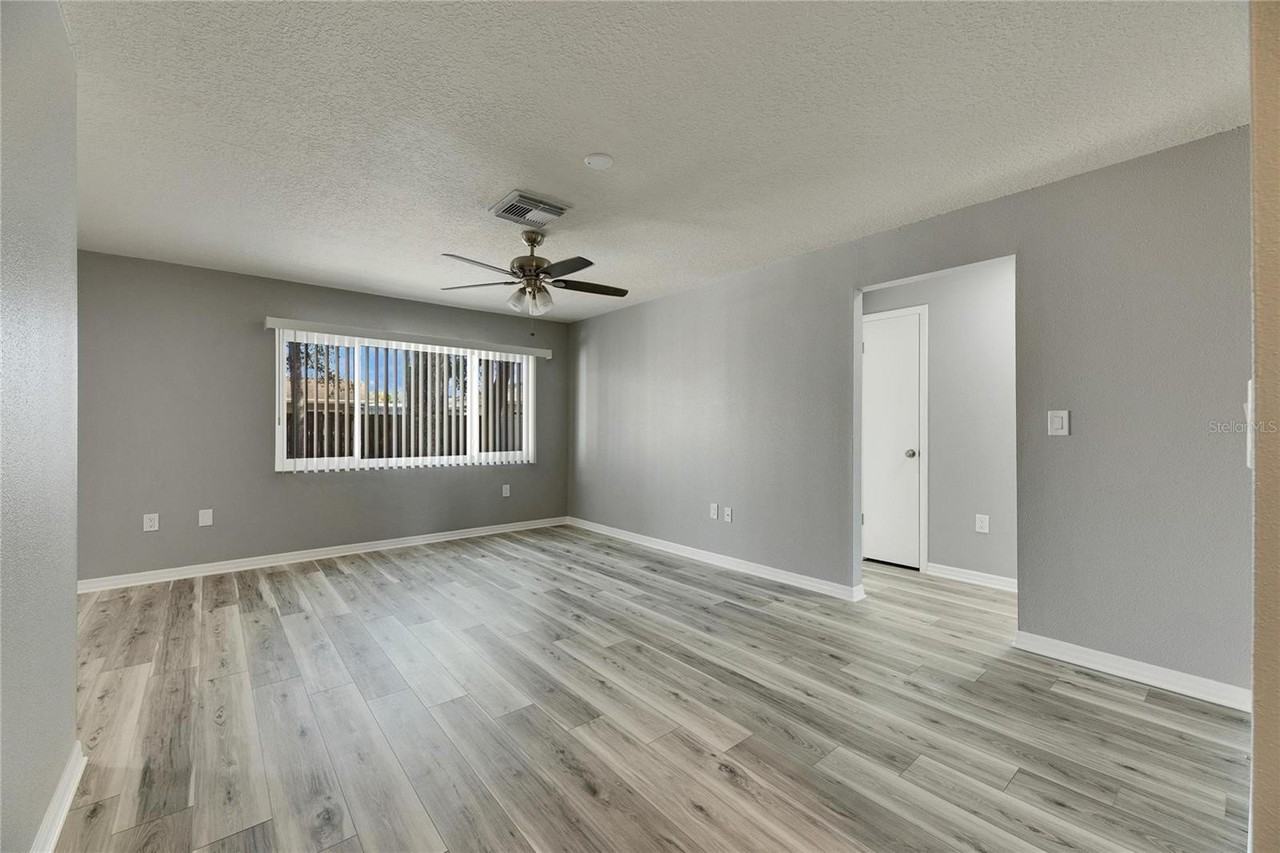 1691 E Orangecrest Ave - Photo 6 of 42