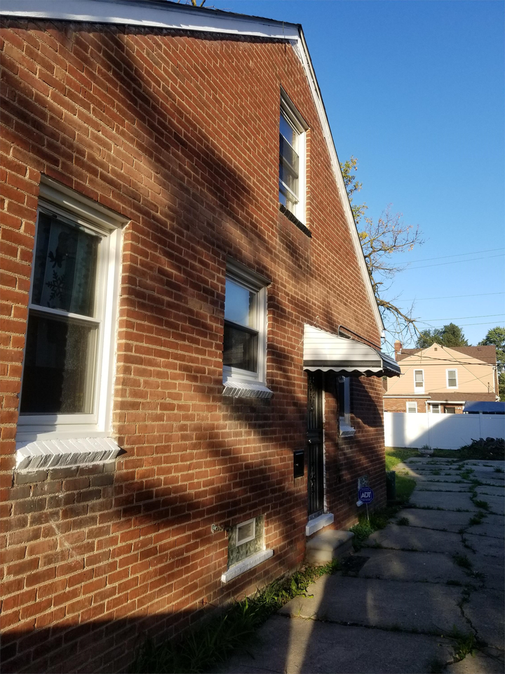 15332 Saint Marys St #1 - Photo 5 of 28