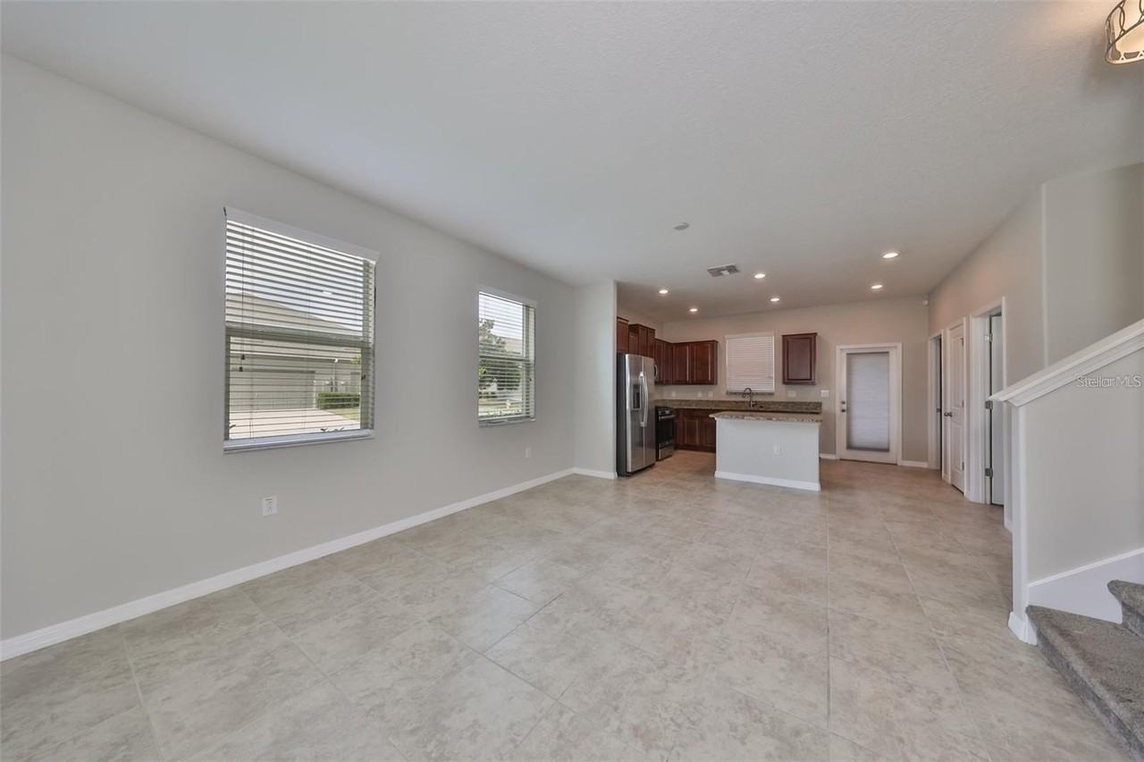 6328 Lantern View Pl - Photo 4 of 43