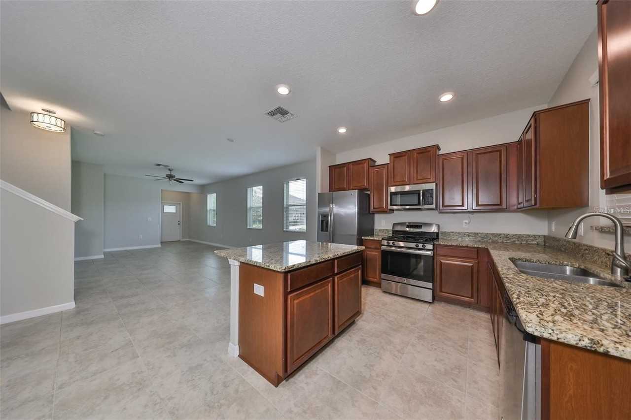6328 Lantern View Pl - Photo 6 of 43