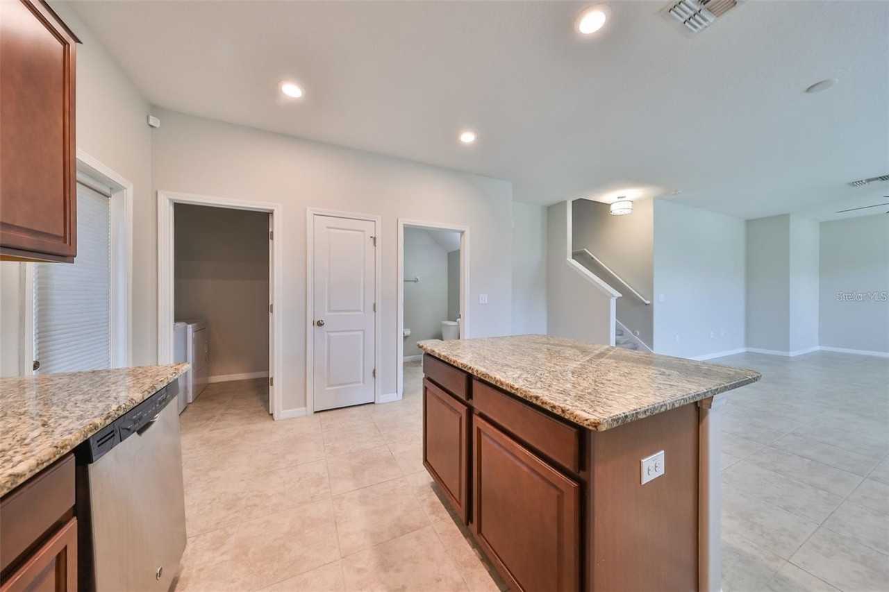 6328 Lantern View Pl - Photo 7 of 43