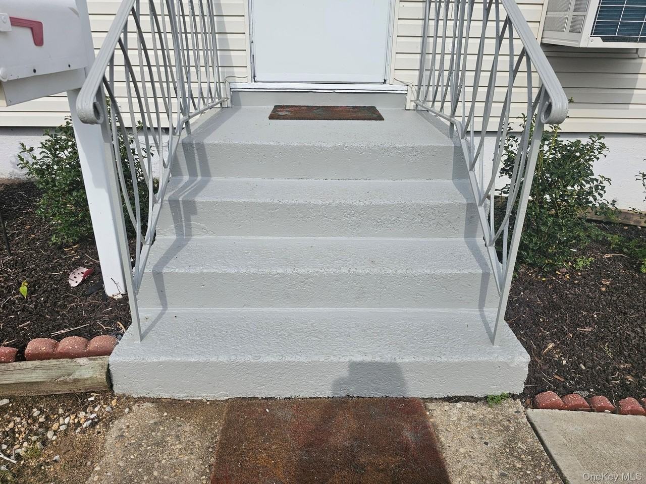 43 Guilford Park Dr #2ndFL - Photo 3 of 29