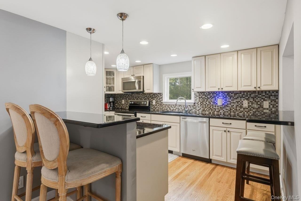 5 Adair Rd - Photo 6 of 36