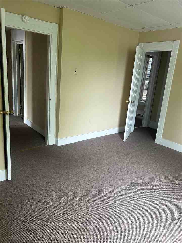 148 Clinton St #4 - Photo 5 of 7