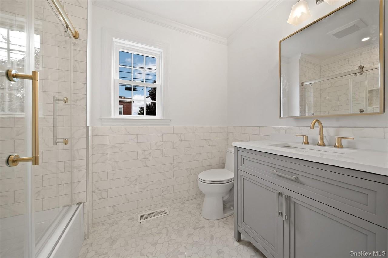 3914 Waverly Ave #2 - Photo 7 of 12