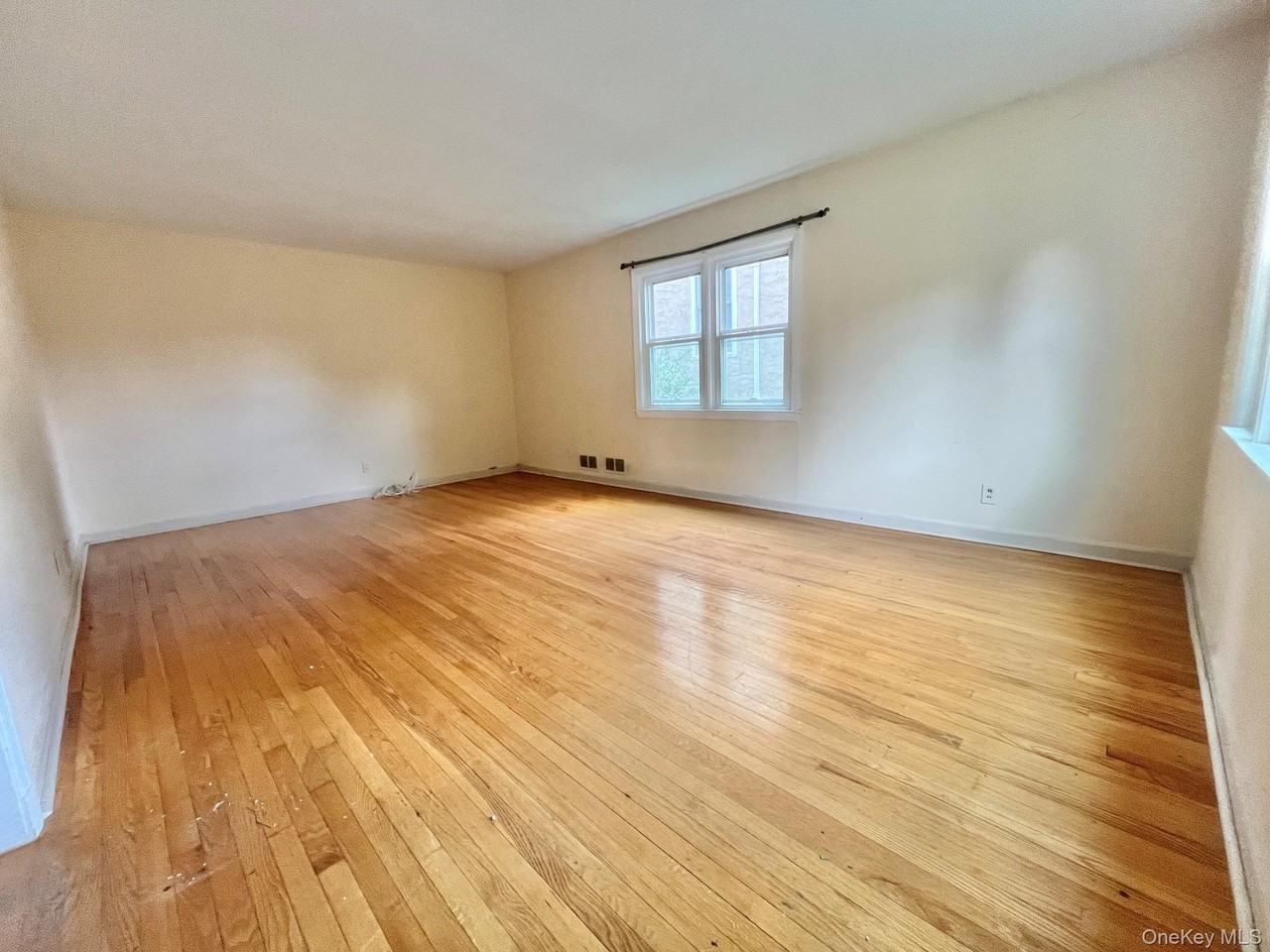 9 Ferndale Pl - Photo 4 of 18