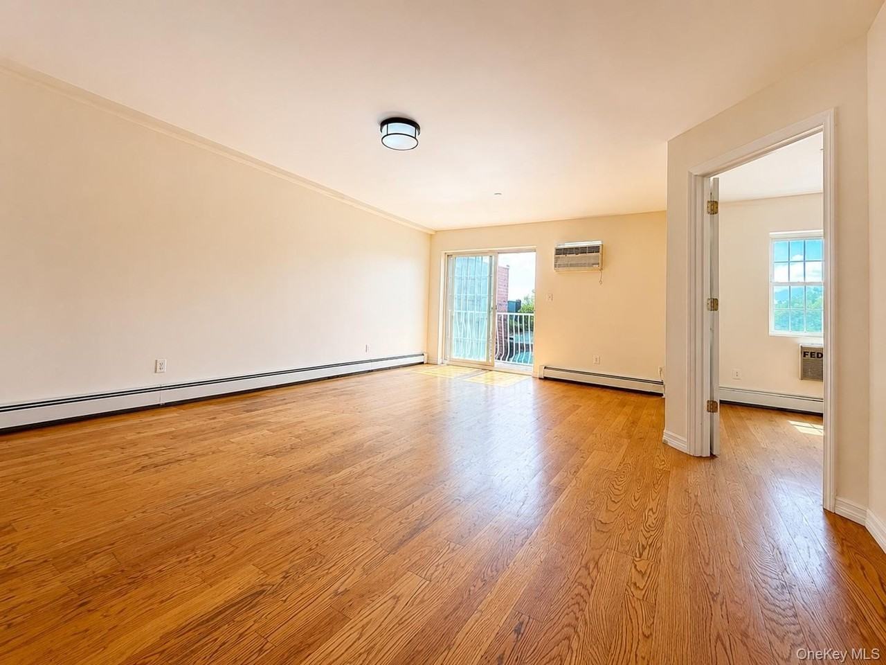 4911 108th St #4A - Photo 2 of 11