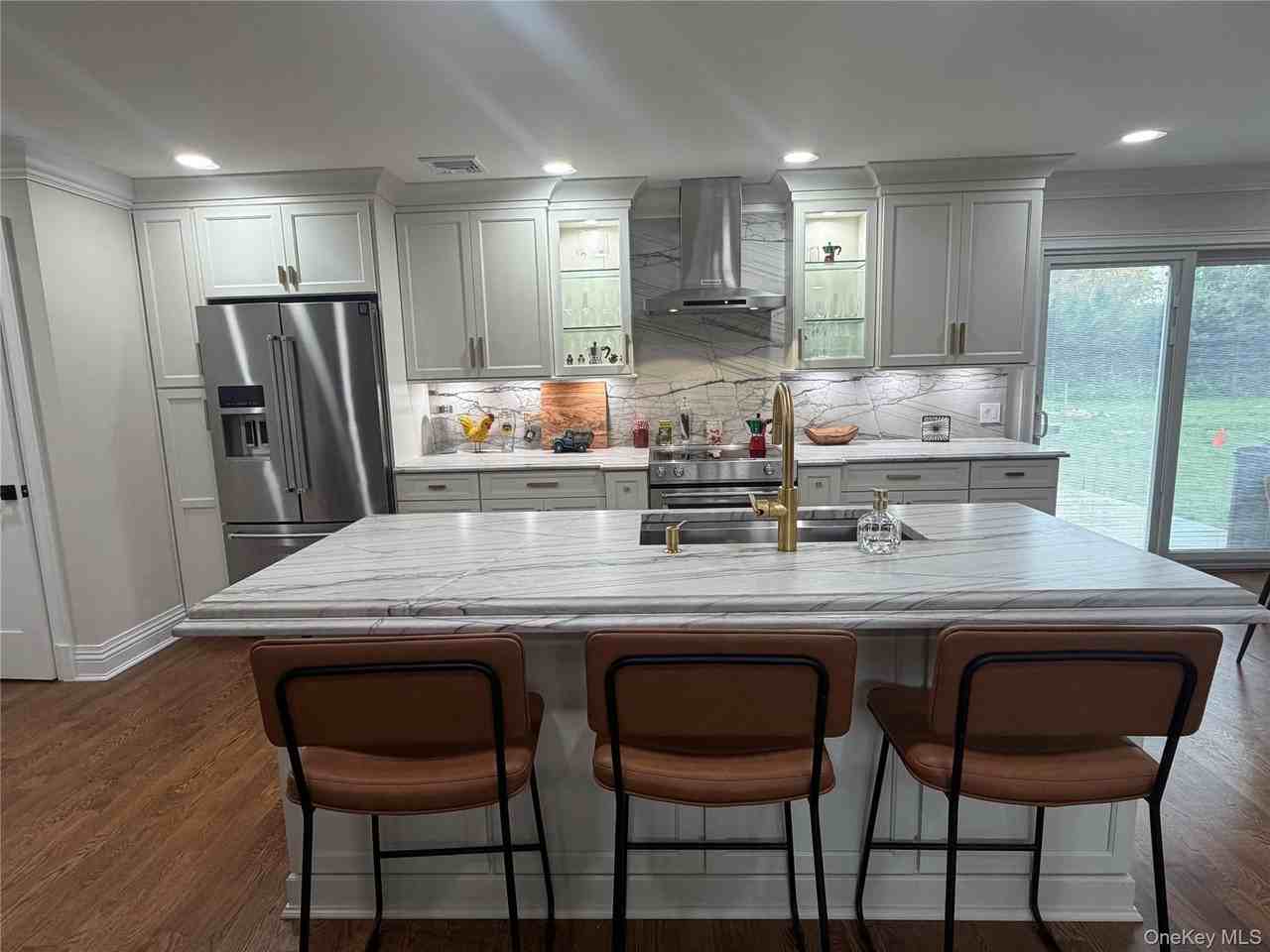 18 Amalia Ln - Photo 3 of 11