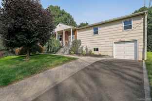 568 Manville Rd - Photo 1 of 1