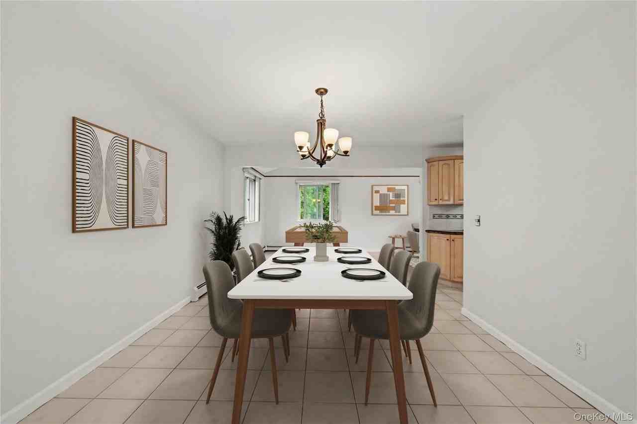 568 Manville Rd - Photo 7 of 32