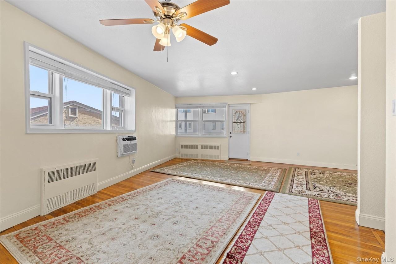 750 Shore Rd #2G - Photo 4 of 46