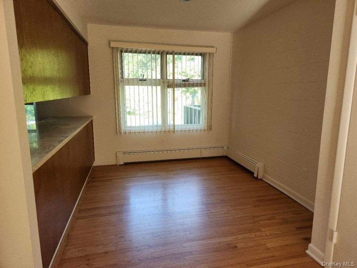 20 Locust St #1B - Photo 5 of 11
