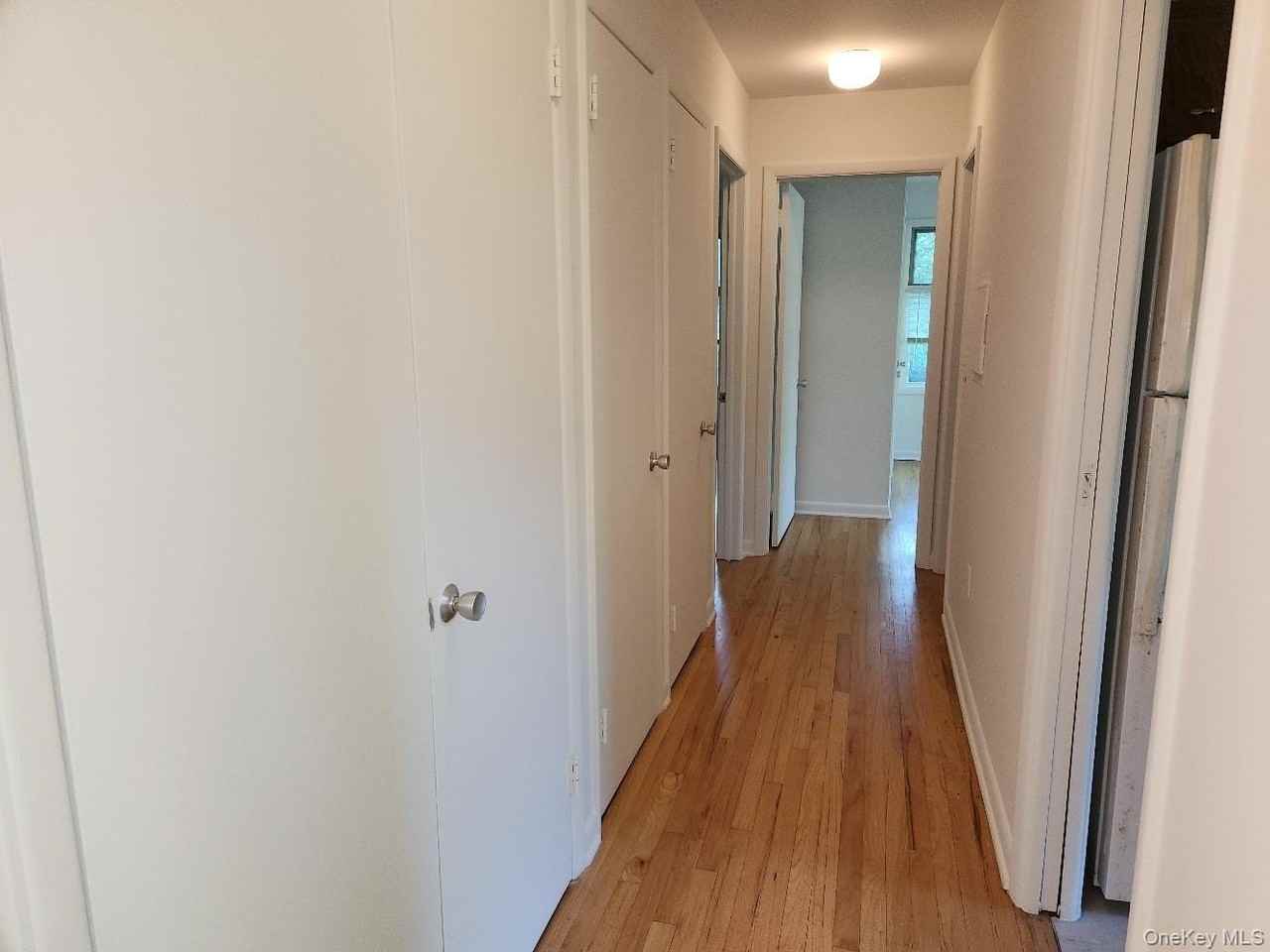 20 Locust St #1B - Photo 7 of 11