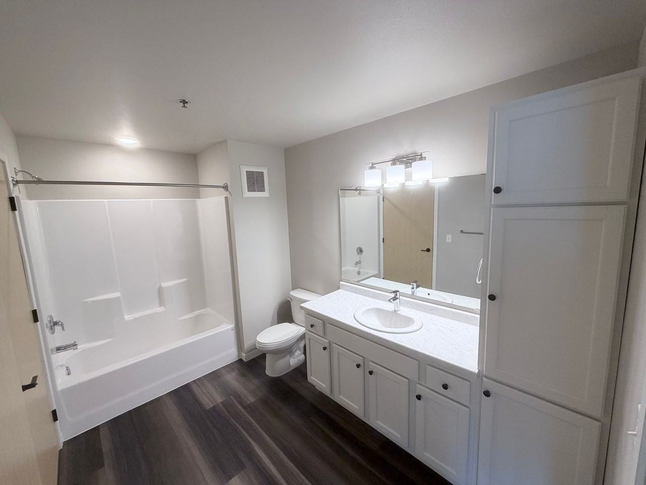 Midtown Apartments - Photo 2 of 31