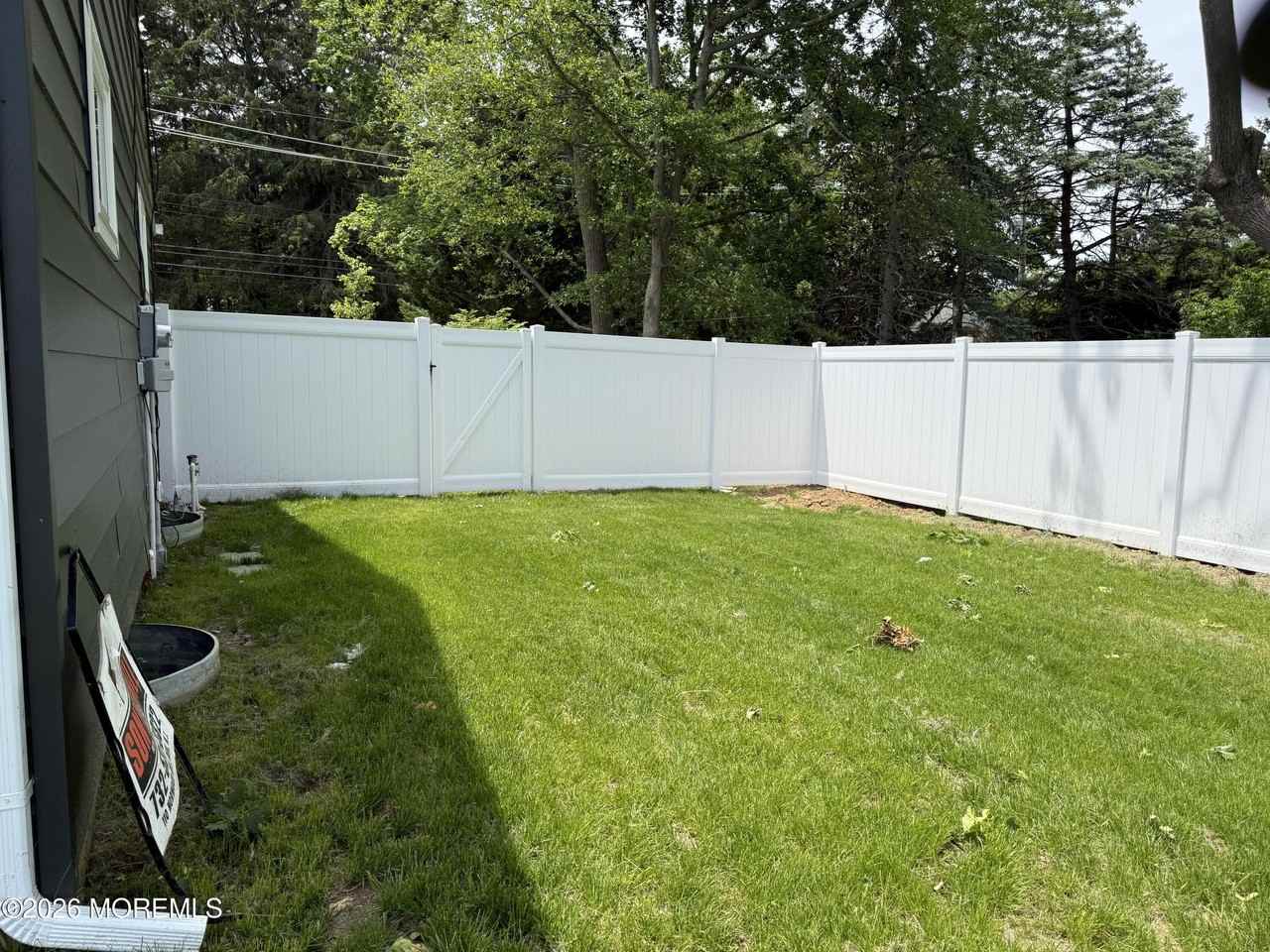 474 Monmouth Rd - Photo 6 of 29