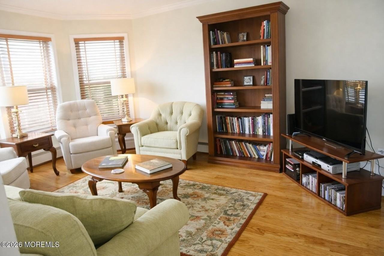 508 6th Ave - Photo 6 of 33