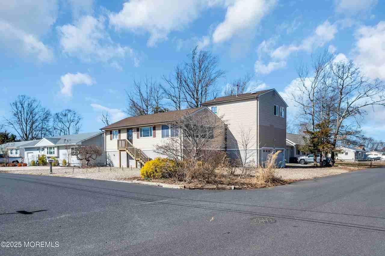3118 Glasgow Ave - Photo 4 of 31