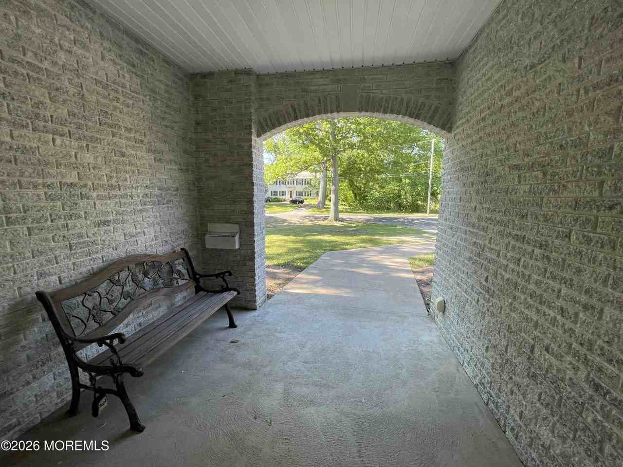 415 Windermere Ave - Photo 4 of 12