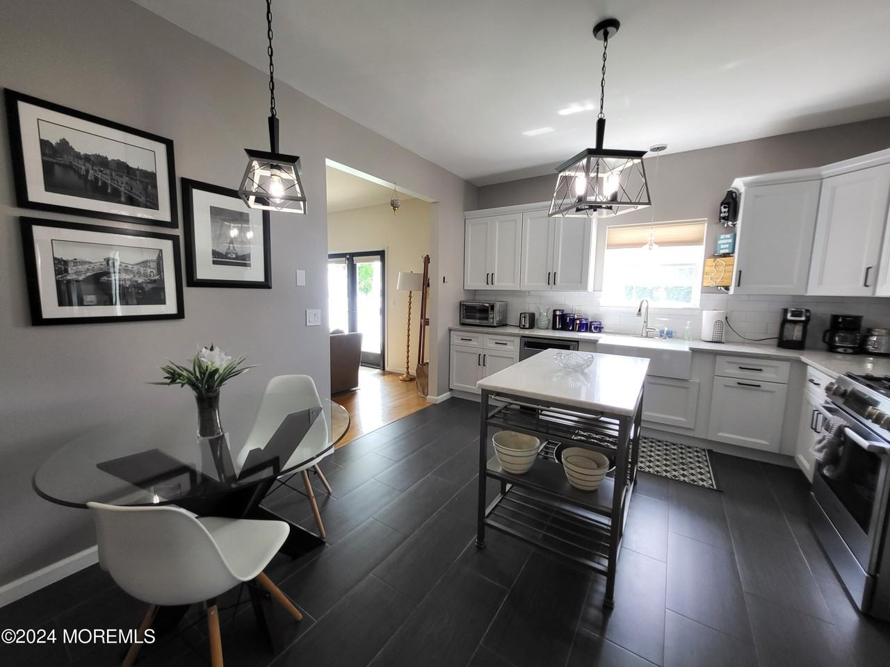 126 Elmwood Ave - Photo 6 of 29